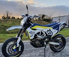 husqvarna 701 supermoto