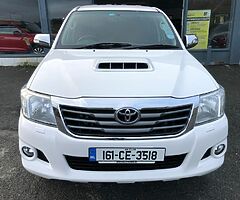 2016 Toyota Toyota Hilux 2.5 D-4D 142 HP Icon Dc 4 4X4 DCB 5 speed manual 4X4 - Image 4/10