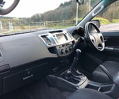 2016 Toyota Toyota Hilux 2.5 D-4D 142 HP Icon Dc 4 4X4 DCB 5 speed manual 4X4 - Image 7/10