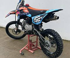 2011 Stomp 160