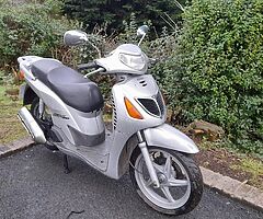 2002 Honda SH150I