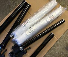 Yamaha R6 13s forks and fork parts - Image 3/3