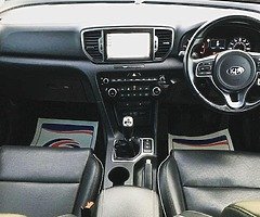Kia Sportage 1.7CDTI... Top spec... - Image 10/10