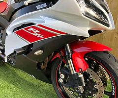2008 Yamaha YZF-R - Image 7/10