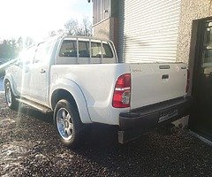 2015 Toyota Hilux - Image 7/10
