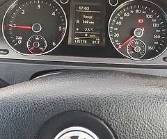 2010 Volkswagen Atlas - Image 4/7