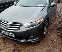 09 honda accord type s for breaking - Image 3/4