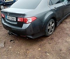 09 honda accord type s for breaking - Image 4/4
