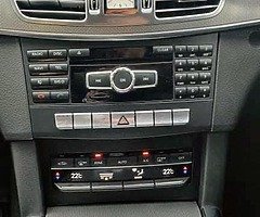 Mercedes-Benz E 300 Bluetec Hybrid.
