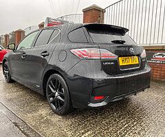2017 Lexus CT - Image 6/10