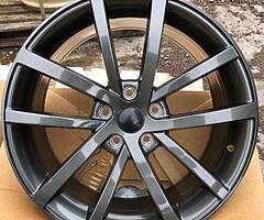 Vancouver’s wanted 18inch