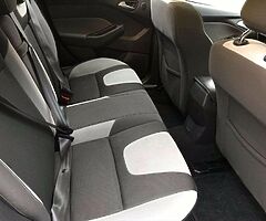 Mint Ford Focus S 2.0 Petrol - Image 5/7
