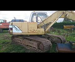 DIGGERS AN OLD MACHINERY - Image 3/4