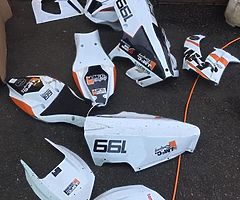 Zx10 & zx6 fairings