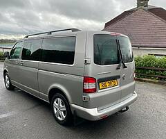 2010 Volkswagen Volkswagen Transporter Shuttle - Image 4/10