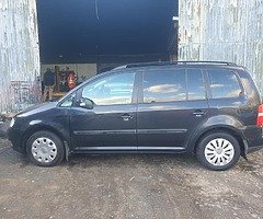 2004 Volkswagen Touran - Image 6/9