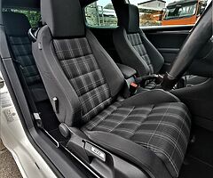 2012 Volkswagen Golf - Image 5/10