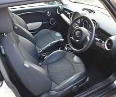 2013 MINI One Baker Street