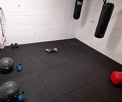 KEITHBARRETTBOXFIT - Image 3/3