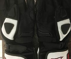 Motorcycle Gloves size Xl Good Condition