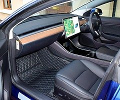 2019 Tesla Model 3 - Image 6/9