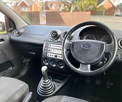 2005 Ford Fiesta