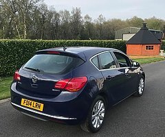 2014 Vauxhall Astra 1.7 CDTi 16V eFLEX 130 Tech Line - Image 3/8