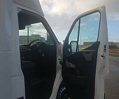 Renault Master - Image 6/10