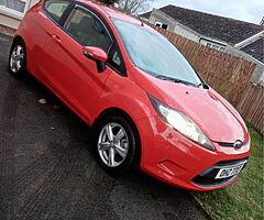 2010 Ford Fiesta - Image 4/10