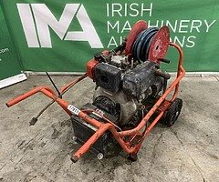 Auction - Image 4/10