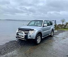 Crew cab pajero