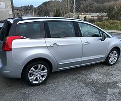 2016 Peugeot 5008 High Spec Family Edition 1.6 Blue HDi 120 7 Seater - Image 8/10