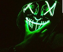 Neon_mask_ireland - Image 5/9