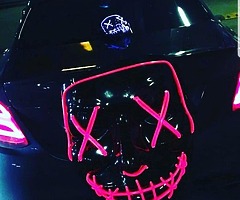 Neon_mask_ireland - Image 8/9