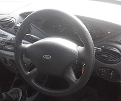 03 ford focus - Image 4/5