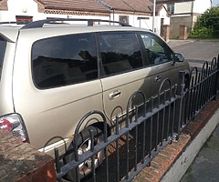 Hyundai trajet not going its nct tel 09_19 two bar not much rong with it has to be two away or i wil - Image 4/7
