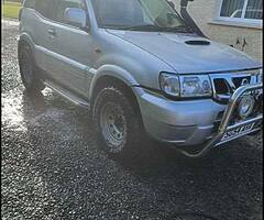 2004 Nissan Terrano