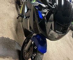 Honda cbr 600