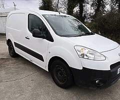 2012 partner 3 seater - Image 4/10