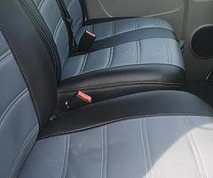 Renault trafic 9 seater - Image 9/10