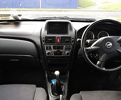 Nissan almera