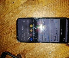 Huawei p40 lite only 3 month old but there is a crwck on front face any othet then working 100% - Image 3/3