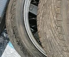 For sale this ava 18 9 j all 4 very good tyres 215 35 18 and 1 alloy is new and other 3 i had before