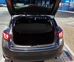2014 Mazda 3 2.2L - Image 4/5