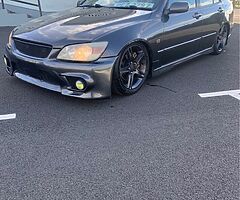 2002 Lexus IS 200