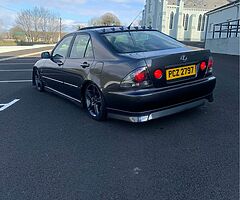 2002 Lexus IS 200 - Image 4/8