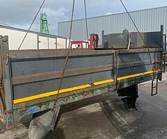 FOR SALE: Tipping Body - Image 4/5