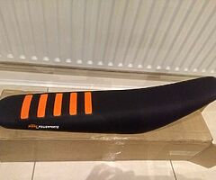 KTM SEAT