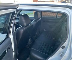 Suzuki Swift 1.3Automatic Perl White - Image 7/10