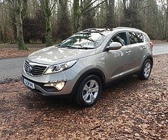 KIA SPORTAGE 2.0 CRDI AWD 4X4  6 SPEED  146 KLMS  TWIN PAN ROOF - Image 7/10